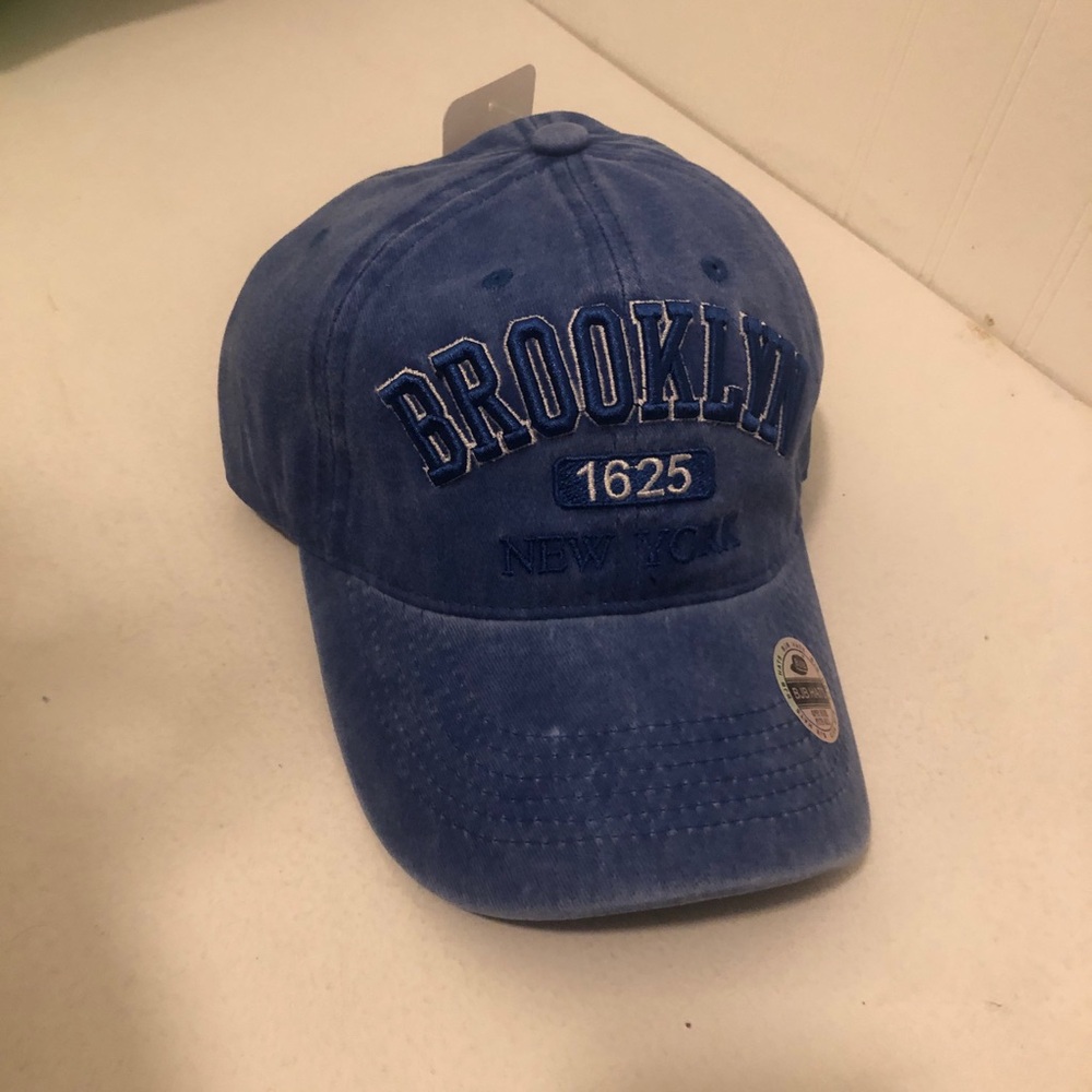 BROOKLYN 1625 or New York City baseball caps. Adjustable. Choice of 1 - Picture 8 of 10